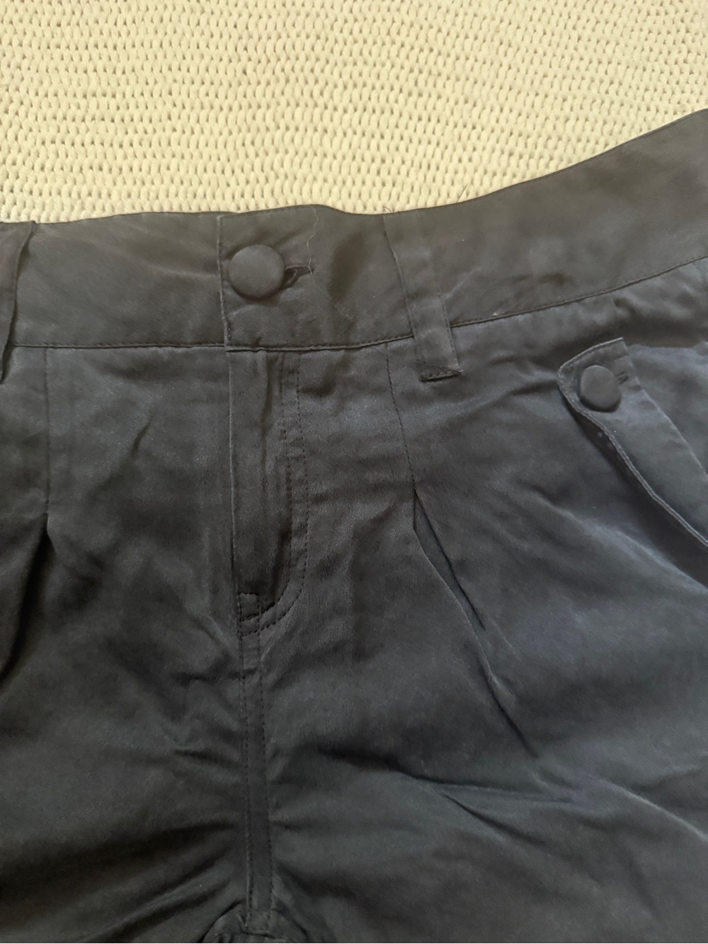 Living Planet 100% Eco-Friendly Silk Black Shorts | Size Medium - Picture 6 of 9